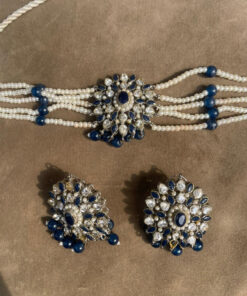 Blue stone necklace set with earrings and saharas